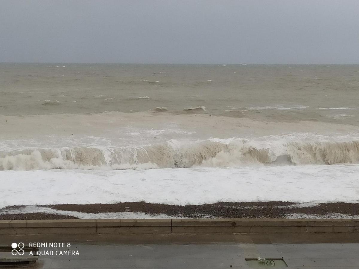 L' Entre Mer Et Falaise Le Tréport Kültér fotó